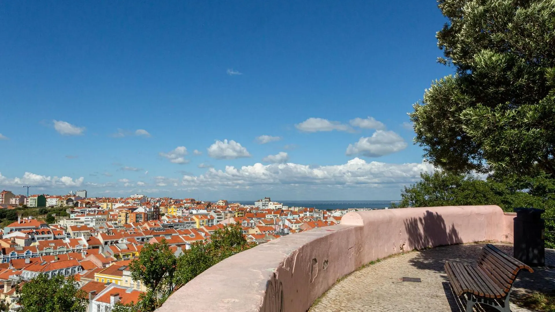 Miradouro Penha De Franca Duplex Apartment Lisbon Portugal
